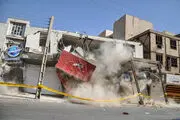 ریزش یک ساختمان به دلیل انفجار مغازه/ حادثه دیدگان زیر آوار مانده‌اند