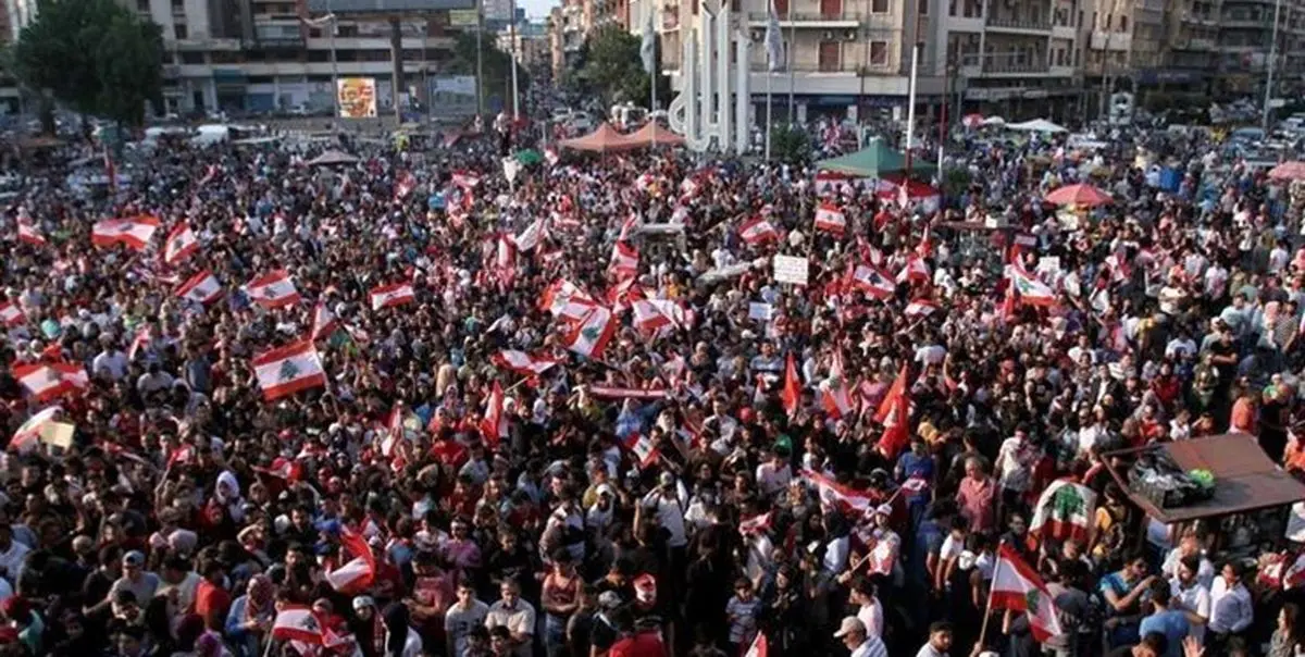 تظاهرات مردم لبنان در مقابل پارلمان