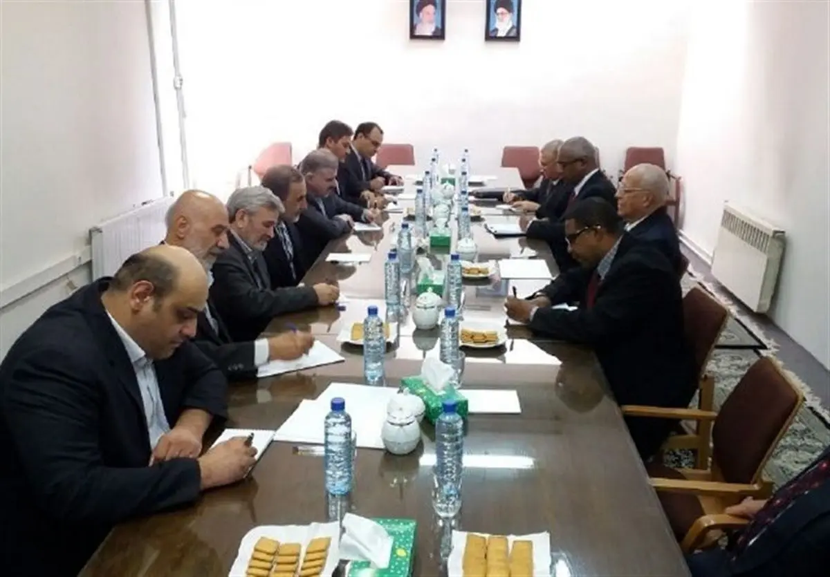 پیام رئیسجمهور کوبا به رهبر انقلاب تقدیم ولایتی شد