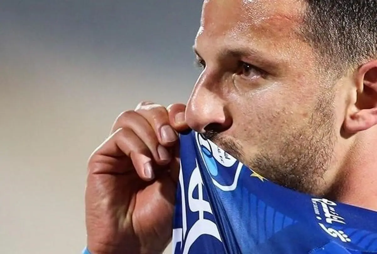 واکنش مهاجم پیشین پرسپولیس به تمدید با استقلال
