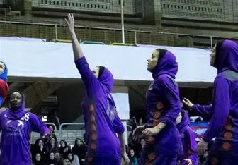 واکنش یک بازیکن خارجی به بازی با حجاب اسلامی در ایران