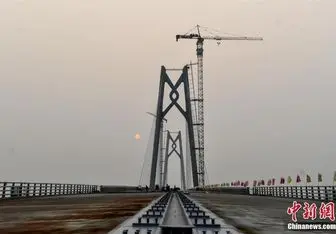 بهره برداری از طولانی‌ترین پل آبی جهان