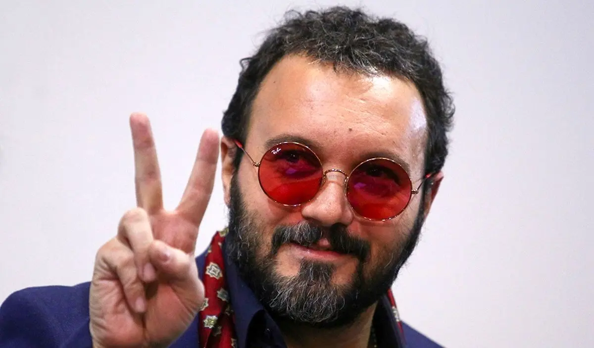 نقش کمدی کامبیز دیرباز در «کلافهای رنگی»