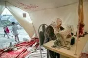 چرخ‌های زندگی در چادر زلزله‌زدگان/ گزارش تصویری
