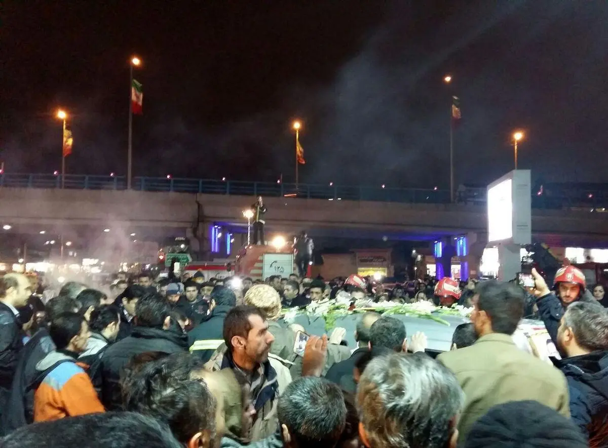 وداع با آتش نشان گیلانی حادثه پلاسکو + تصاویر