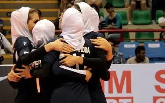بانوان والیبالیست ایرانی با پیروزی شروع کردند