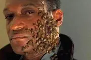 از کشیدن دندان تا تحمل نیش ده‌ها زنبور فقط به خاطر بازیگری!
