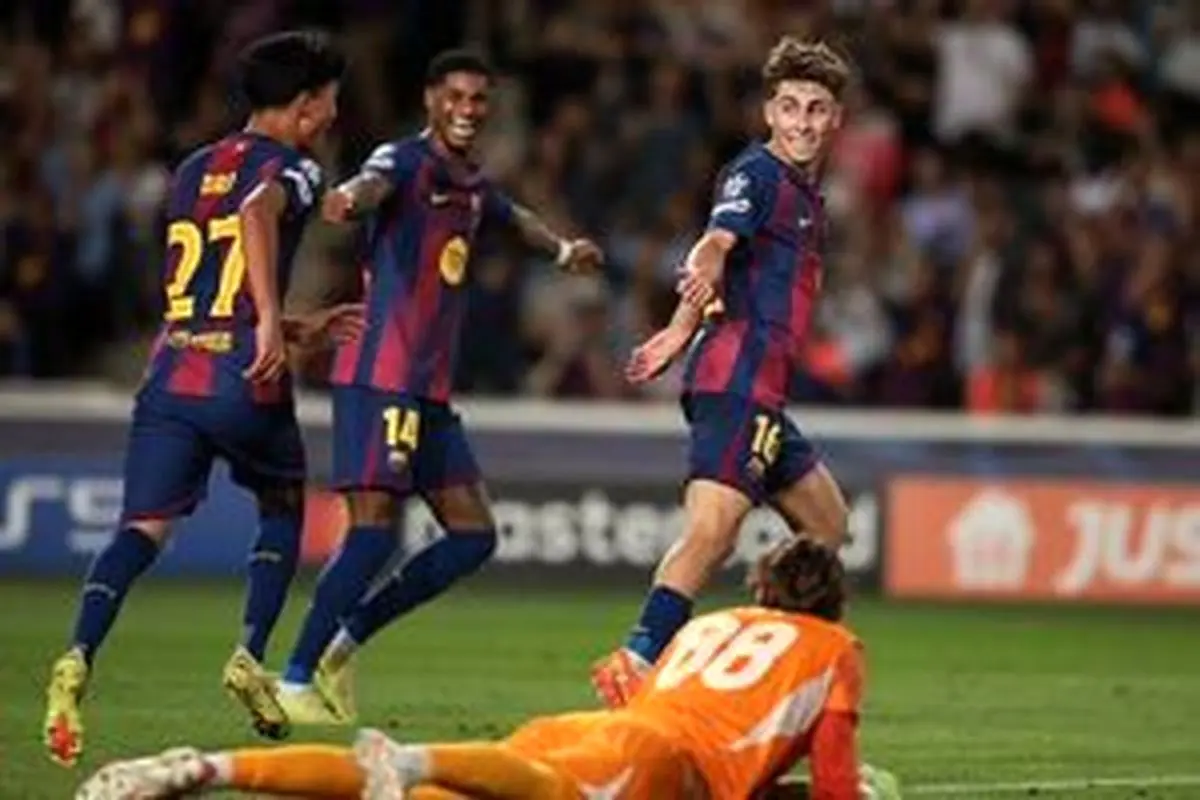پیروزی پرگل بارسلونا با طعم صدرنشینی