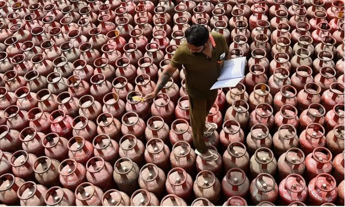 جهان به لبه پرتگاه تامین گاز LNG نزدیک می‌شود