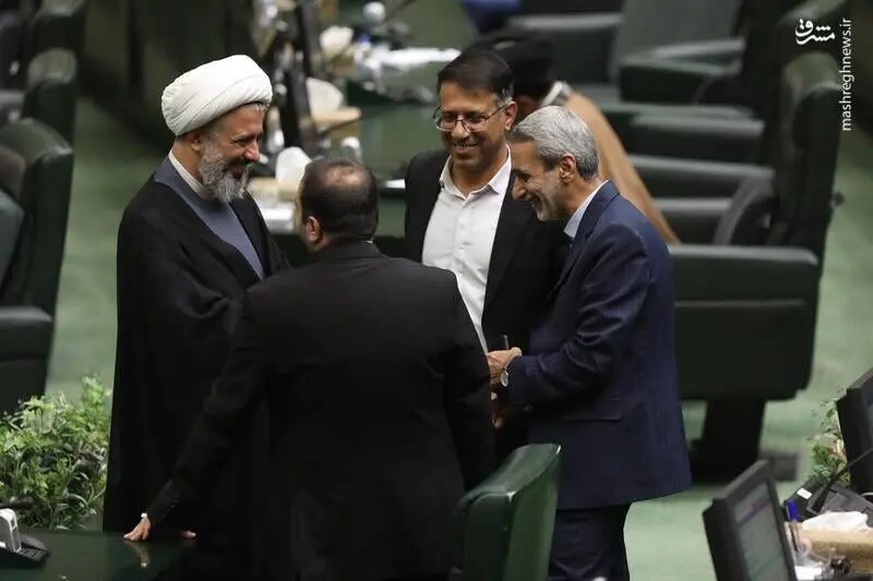 حواشی امروز صحن علنی مجلس/گزارش تصویری