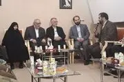 دیدار صمیمانه معاون سیما با خانواده شهید فهمیده