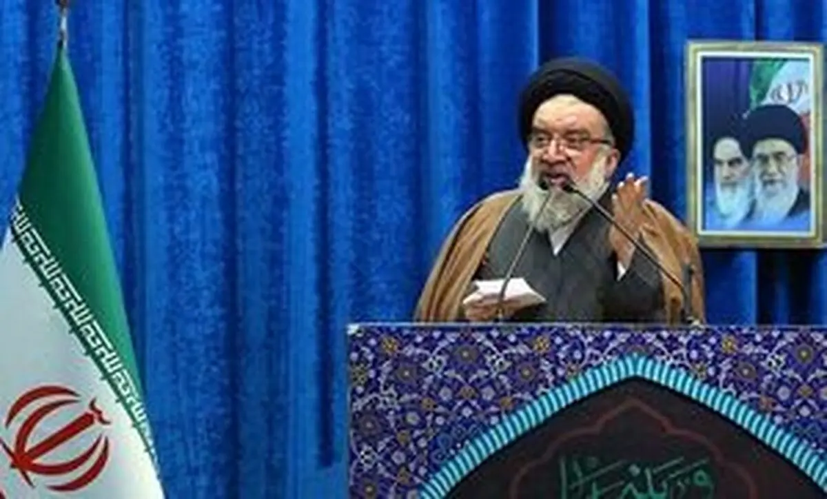 کسی حق شکستن خط قرمز وحدت را ندارد/ ملت ایران زیر بار نسخه‌های ذلت‌بار نمی‌رود