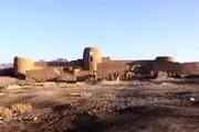 قلعه تاریخی آران و بیدگل در سراشیبی نابودی است