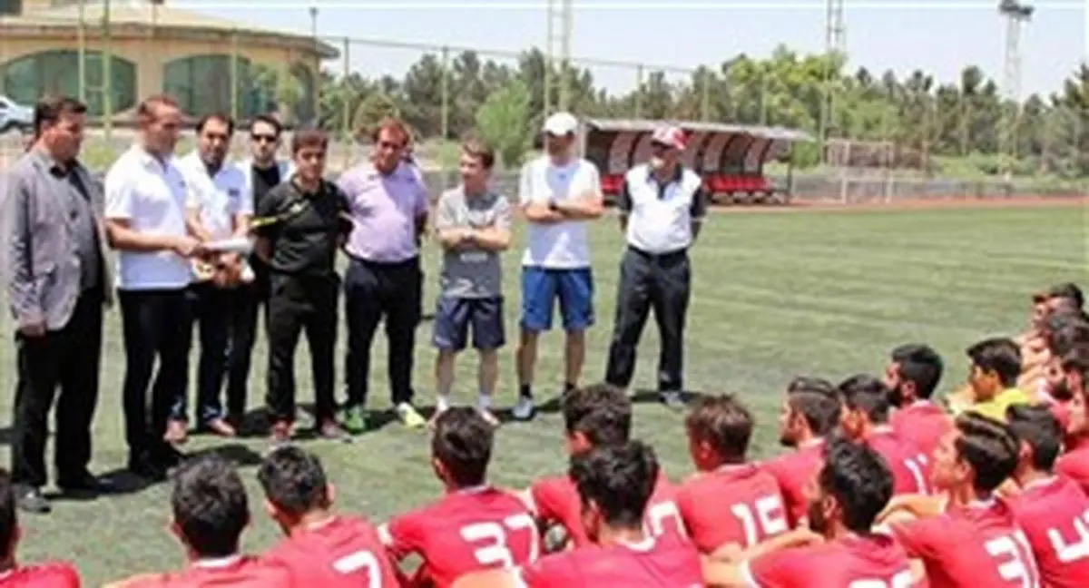 مربی سابق پرسپولیس دستیار گل محمدی شد