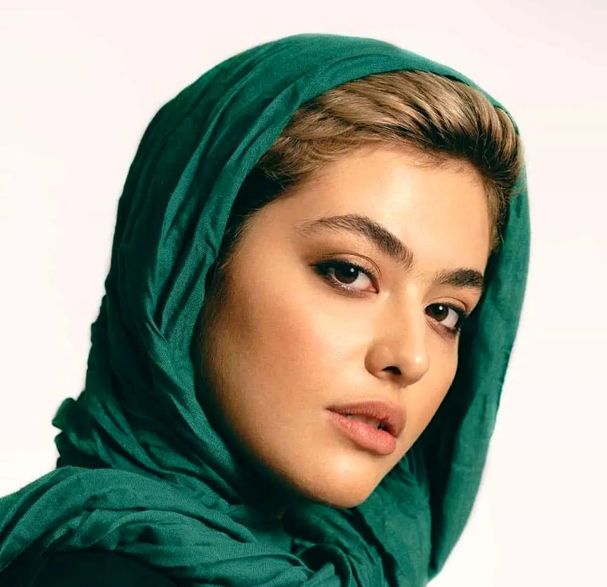 توئیت جدید «ریحانه پارسا» در پی حواشی اخیر زندگیاش/ عکس