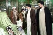جمعی از اعضای هیأت‌رئیسه مجلس خبرگان رهبری با آرمان های امام خمینی (س) تجدید میثاق کردند