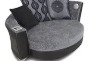 لذت گوش کردن به موسیقی برروی مبل صوتی!