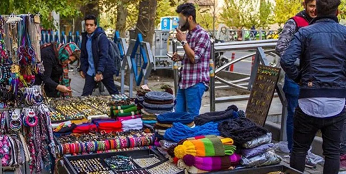 دست‌فروشان نگران نباشند؛ فعلا ازمالیات‌ستانی خبری نیست