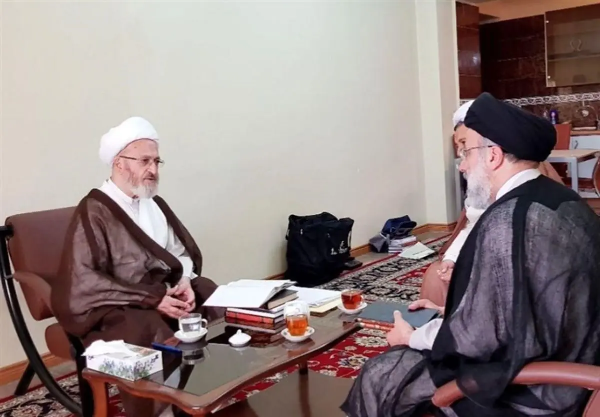 دیدار رئیسی با آیت الله سبحانی