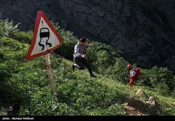 k9FmX9SgNWmL