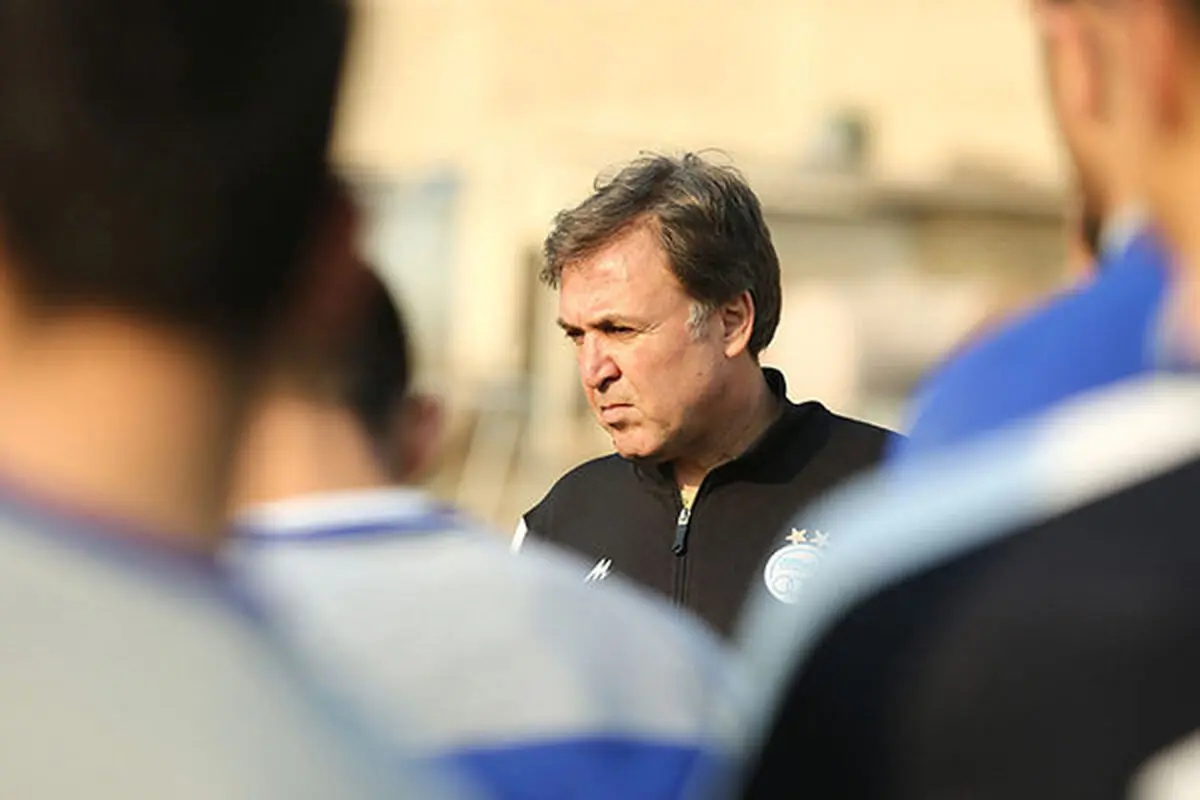 استرا قول قهرمانی نمی‌دهد، چون عاقل است