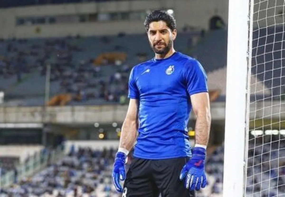 حسینی استقلالی حذف مفتضحانه را گردن پرسپولیس انداخت
