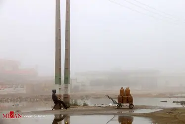بندر مه آلود