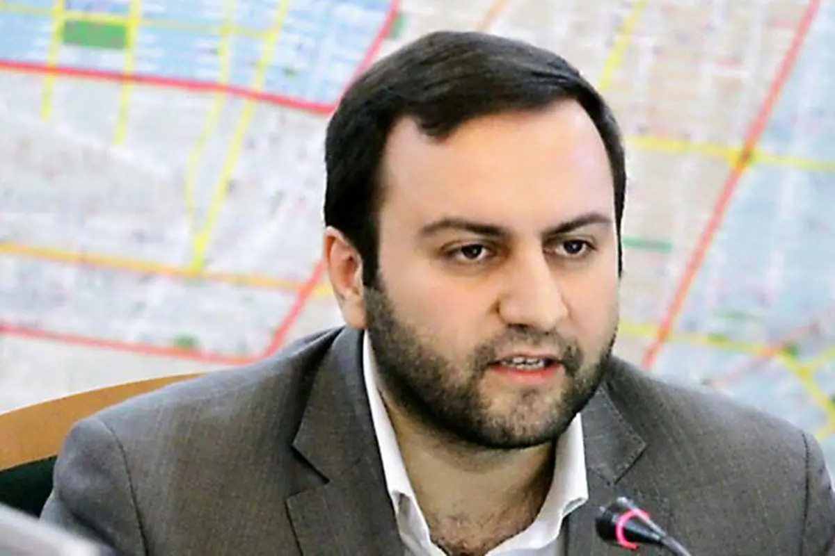 به جای حب و بغض سیاسی، جای شهروندان بنشینند و قضاوت کنند
