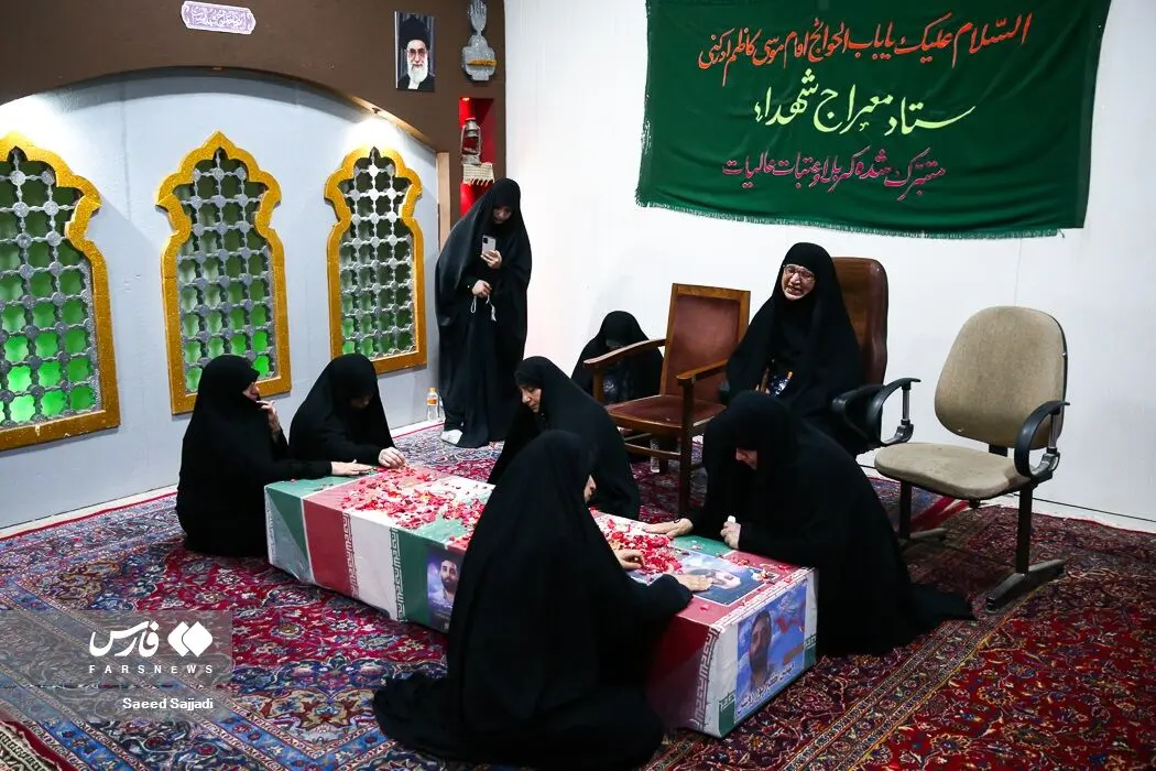 وداع با پیکر شهید مهدی اکبرپور روشن/گزارش تصویی