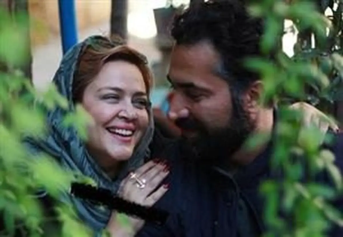 سلفی «بهاره رهنما» و حاجی در کنسرت خواننده مشهور