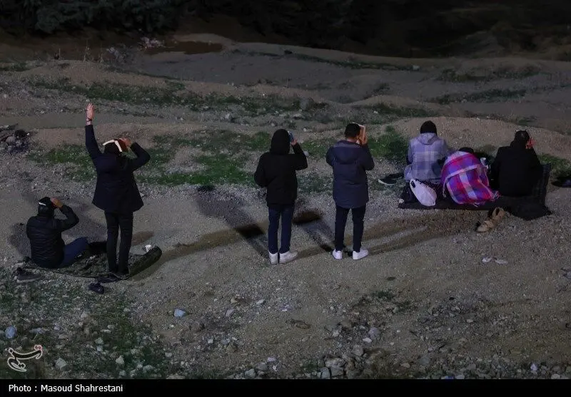 شب قدر در کهف الشهدا/ گزارش تصویری
