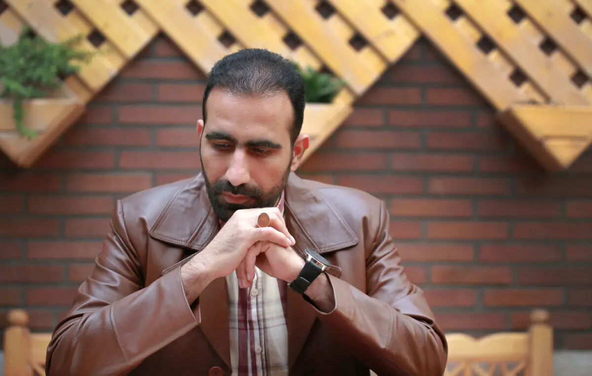 حداقل سکوت کنید
