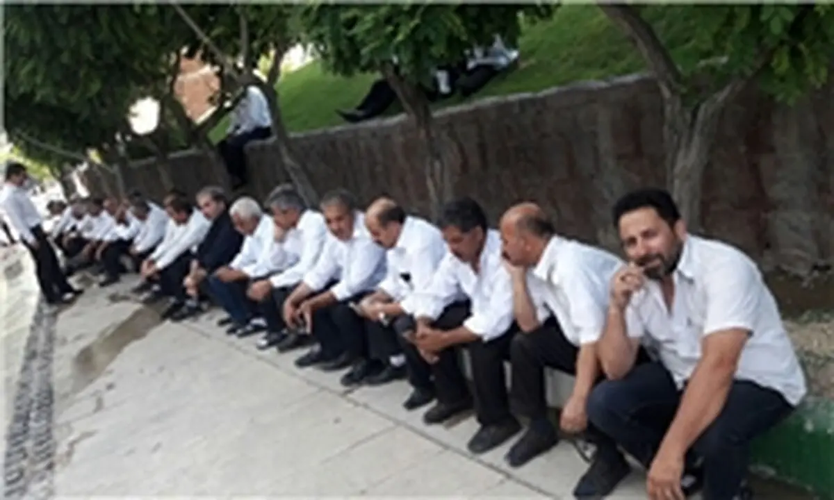 اعتراض رانندگان تاکسی‌/ نمی‌توانیم ماهی ۴ میلیون قسط بدهیم+عکس