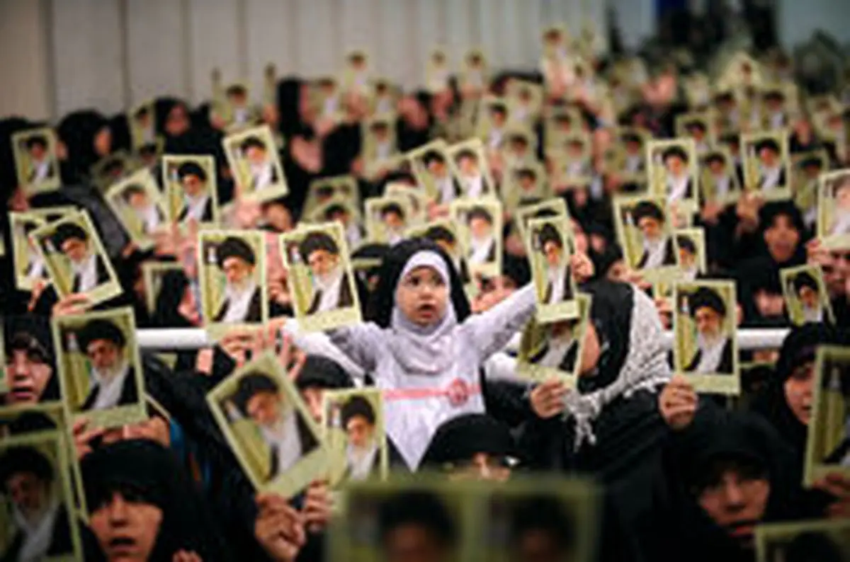 رهبر معظم انقلاب: ایران تسلیم باجخواهی امریکا نخواهد شد
