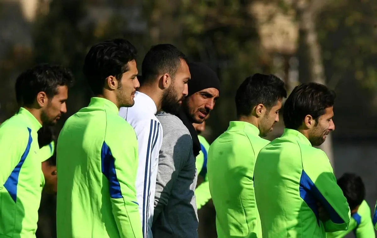 استقلالی ها پنهان می شوند