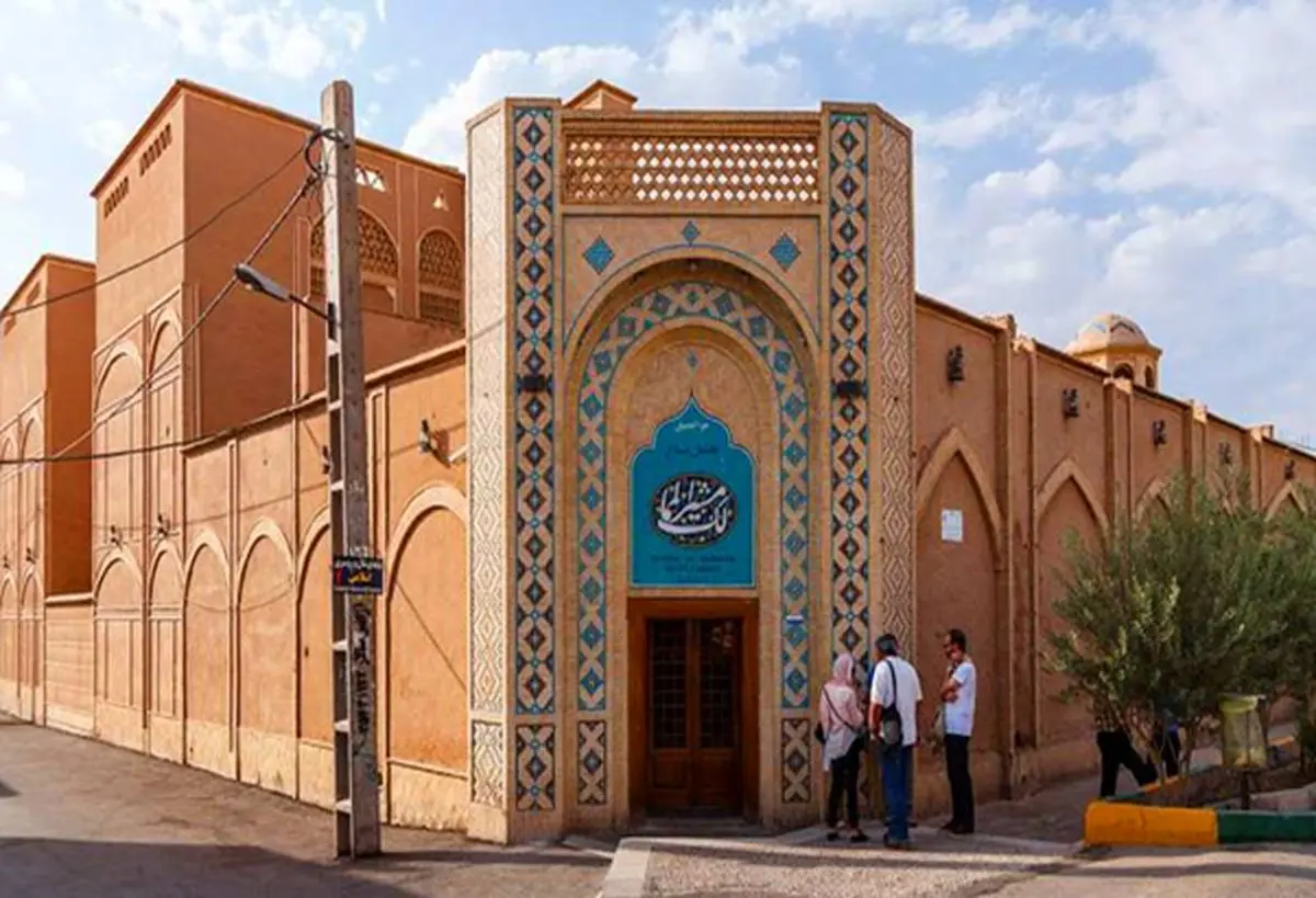 هتل مشیرالممالک یزد؛ یک هتل باغ مدرن