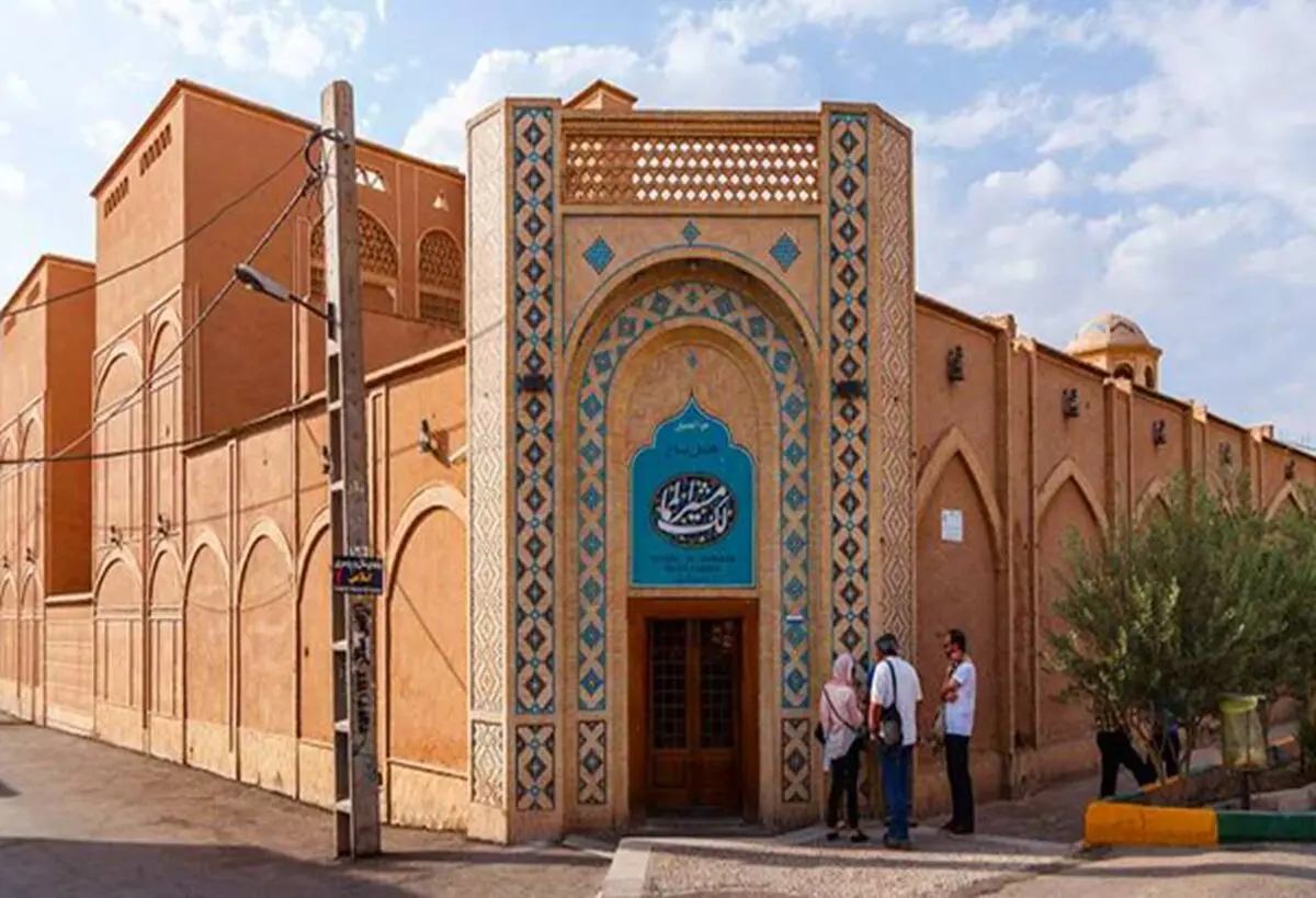 هتل مشیرالممالک یزد؛ یک هتل باغ مدرن