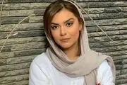 دنیا مدنی در کنار دیوار آرزوهایش