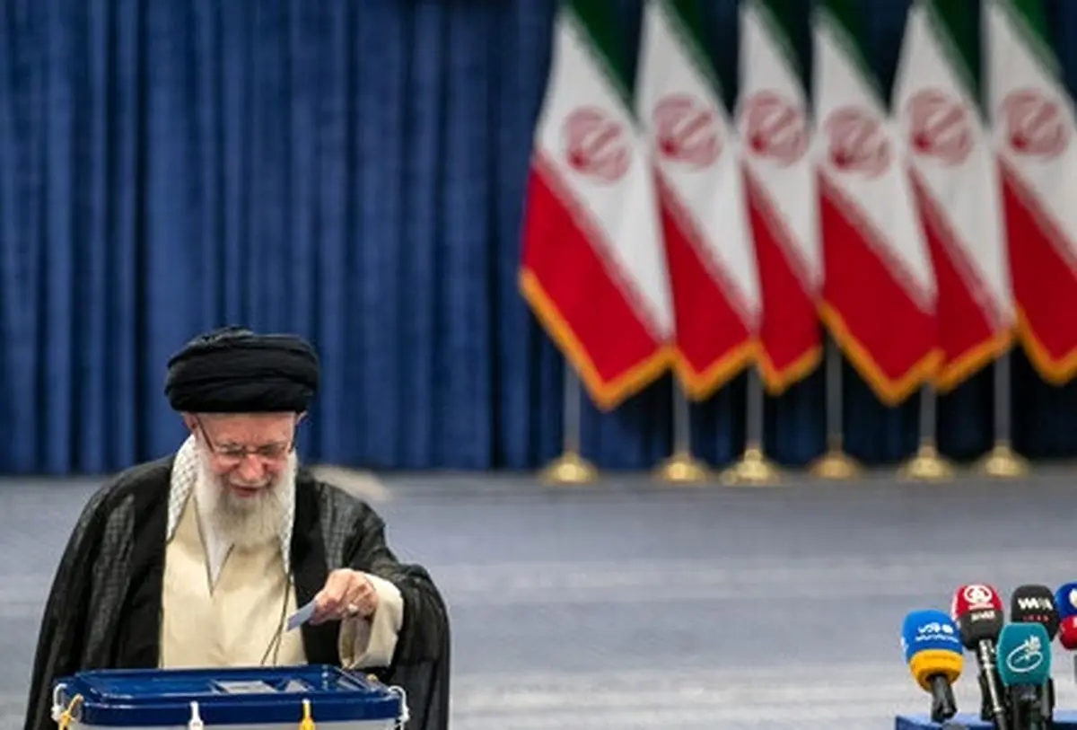 حضور رهبر انقلاب در دور دوم انتخابات ریاست جمهوری چهاردهم
