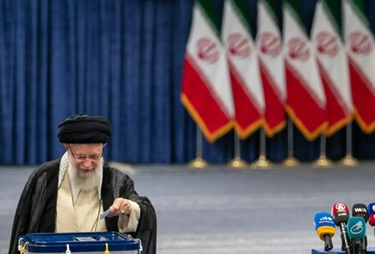 حضور رهبر انقلاب در دور دوم انتخابات ریاست جمهوری چهاردهم