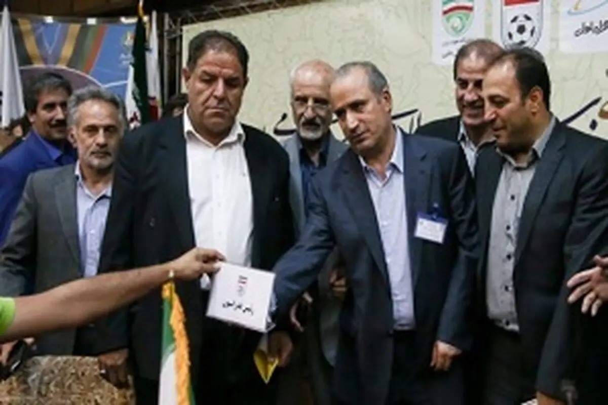 بازنشسته‌های فدراسیون فوتبال رفتنی شدند