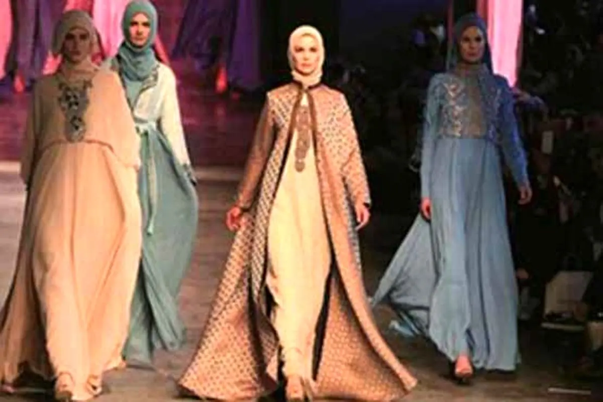 جنجالی که زن مدل مصری با لباسش به پا کرد/تصاویر