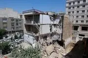 ریزش ساختمان ۴ طبقه قدیمی در گیشا/ گزارش تصویری