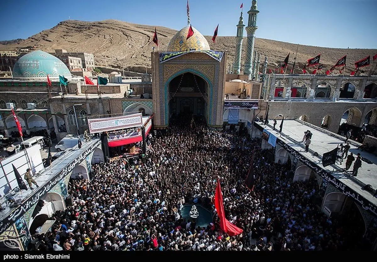 آیین یک هزار ساله "قالیشویان" کاشانی‌ها آغاز شد