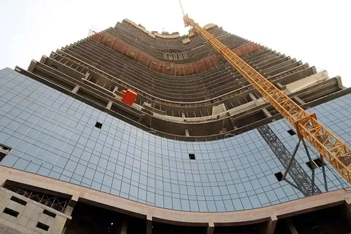 عربستان دو قرارداد بزرگ خود را لغو کرد