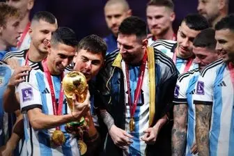 تیتر یک روزنامه های جهان پس از قهرمانی آرژانتین مقابل فرانسه