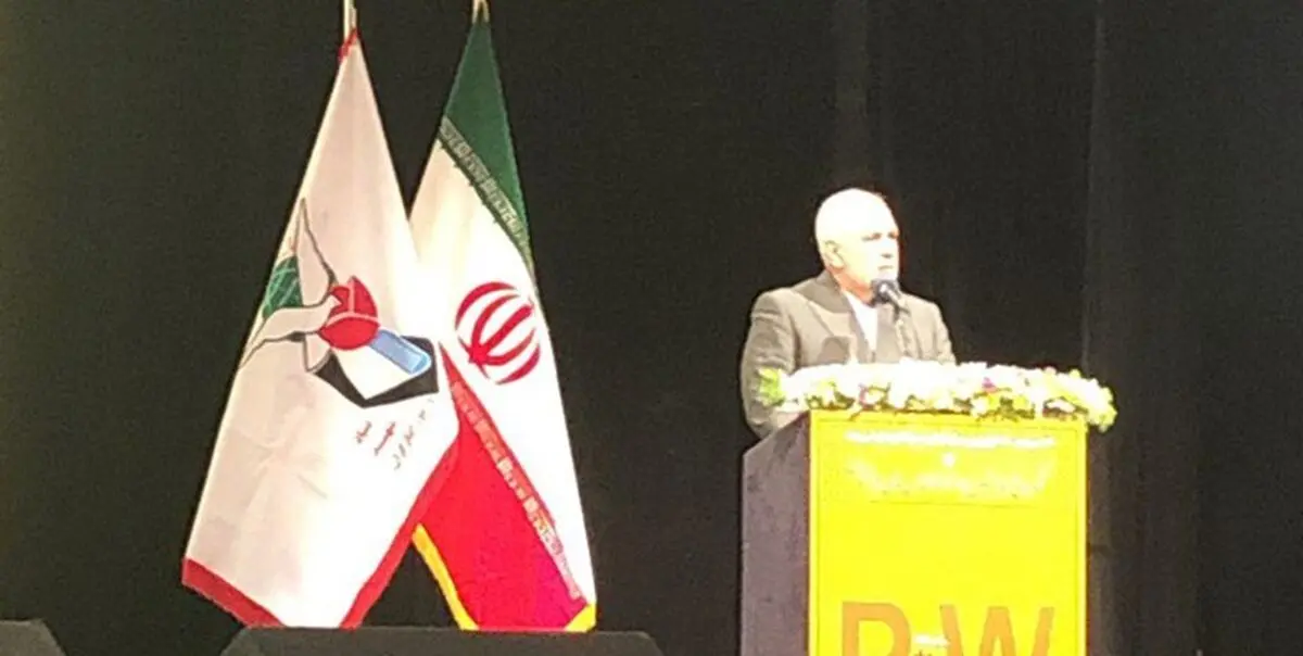 ظریف: همه ما وامدار ایثارگران، شهدا و‌ آزادگان هستیم