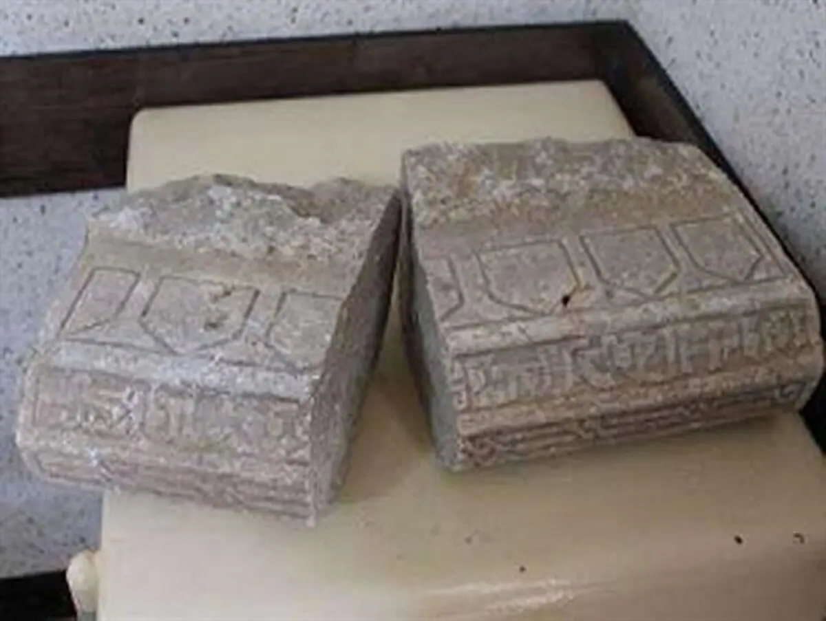 دو قاچاقچی عتیقه در کنگاور دستگیر شدند
