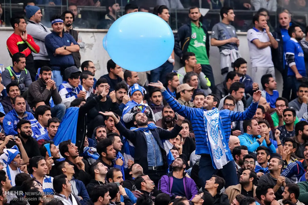 بلیت‌فروشی سیاه جامگان ـ استقلال از صبح زود