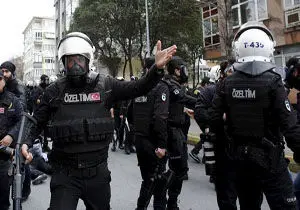 صدور حکم بازداشت ۴۱۷ اخلالگر در بازار ارز ترکیه 